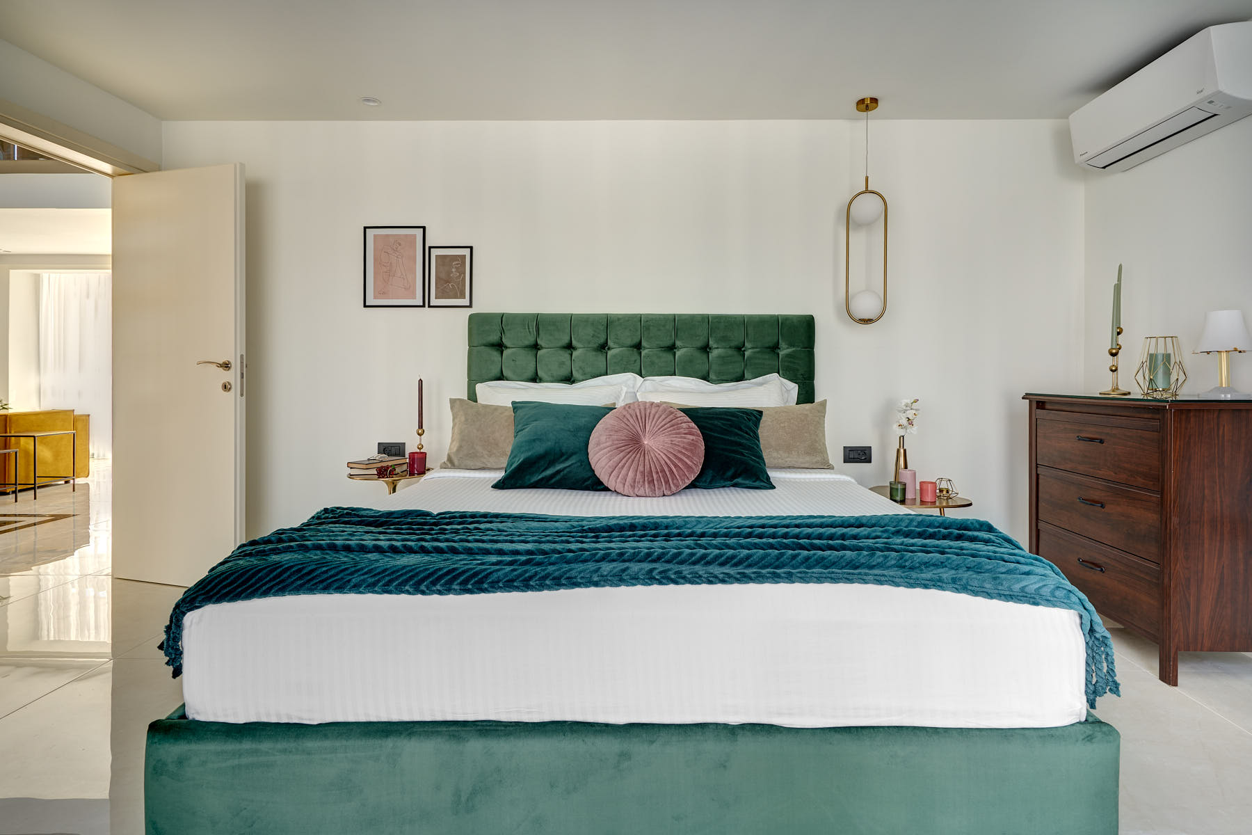 211201A732101985_6_7