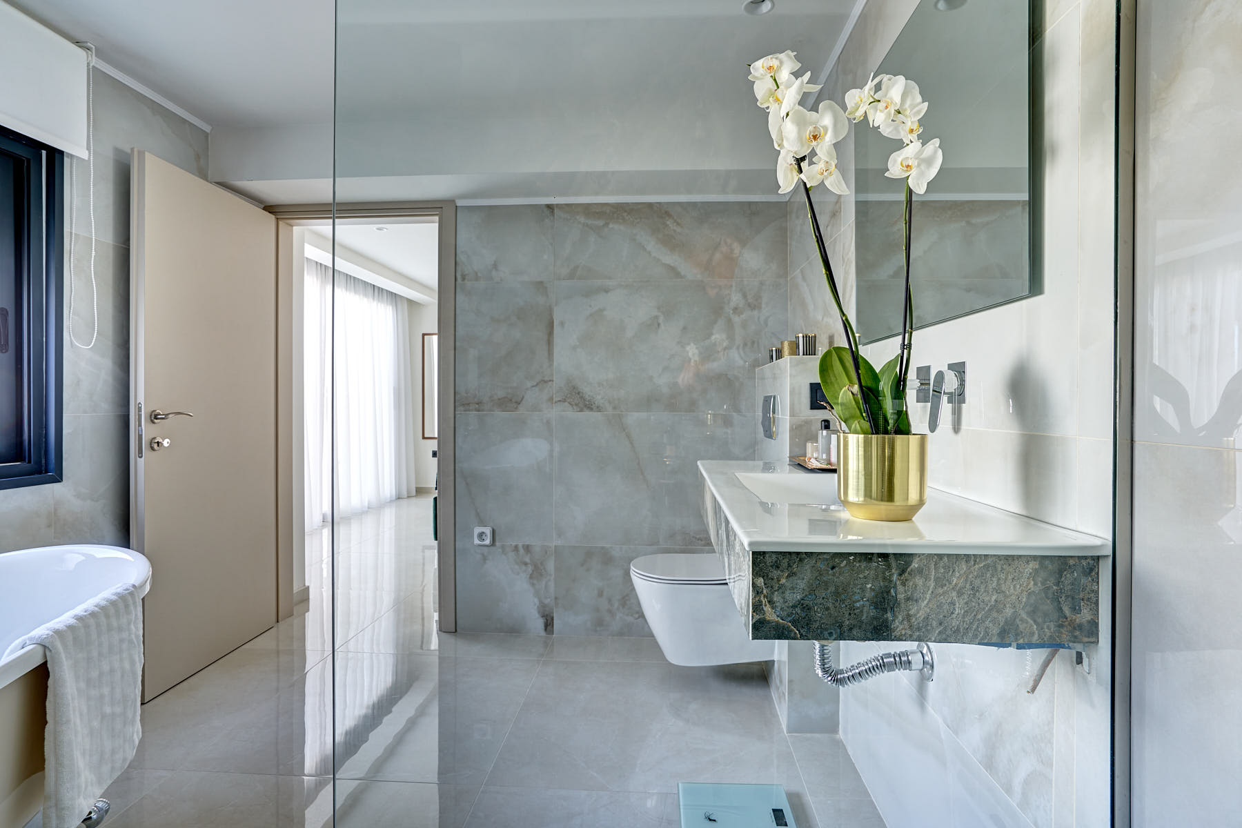 211201A732102032_3_4