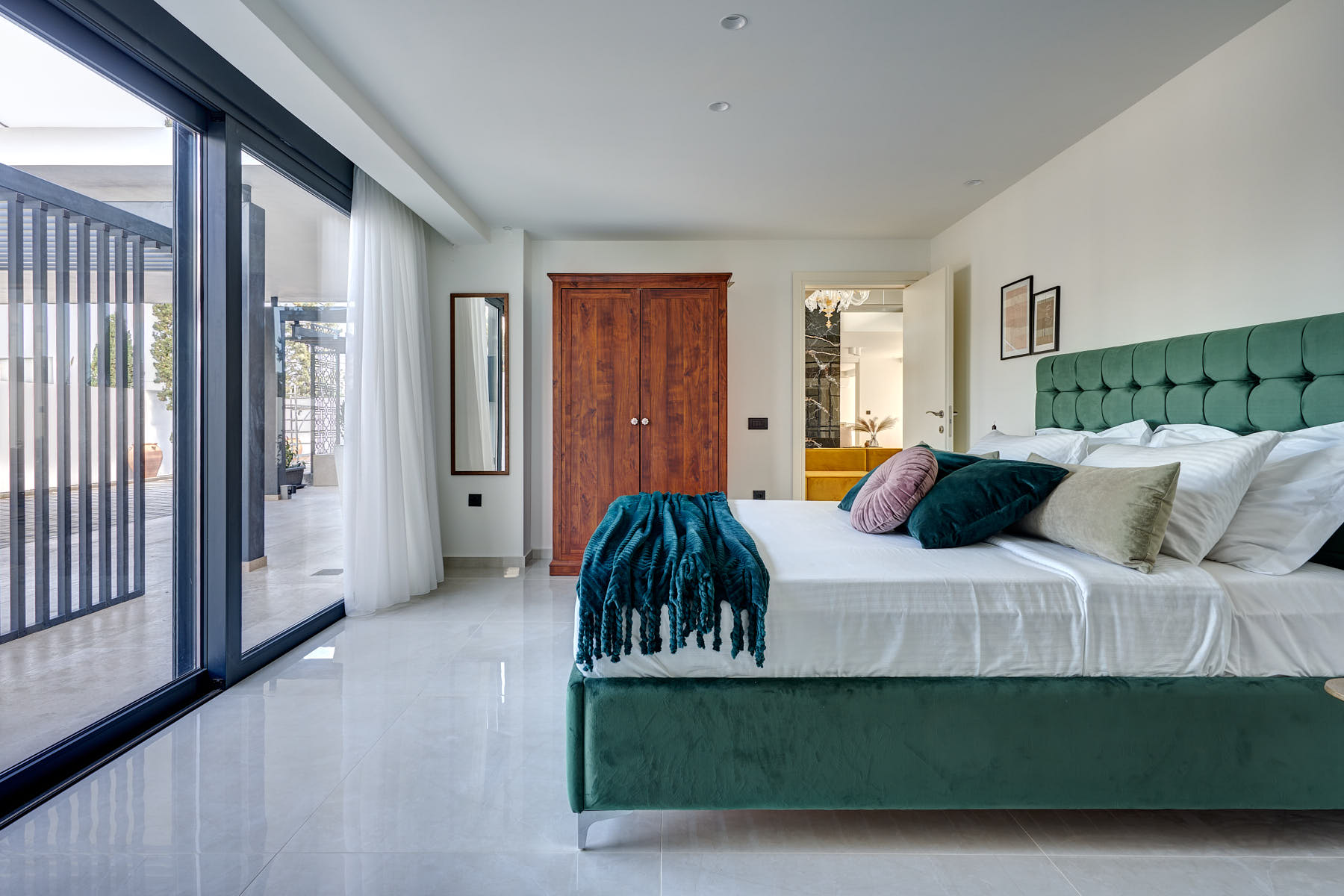 211201A732102081_2_3