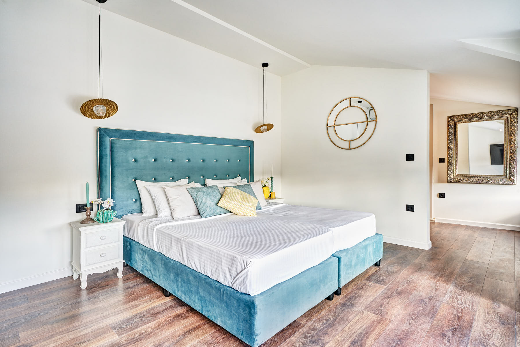 211201A732102194_5_6