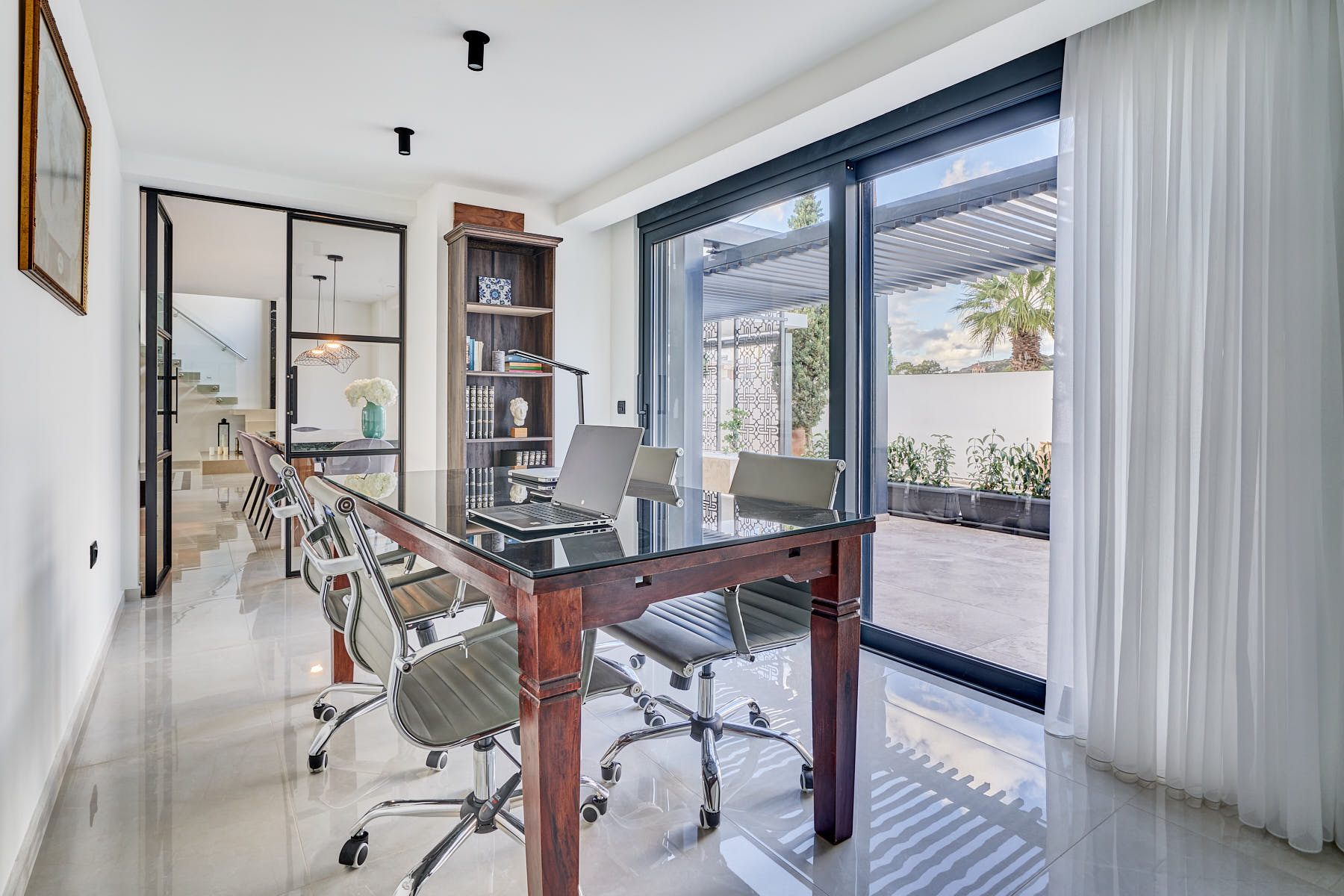 211201A732102404_5_6