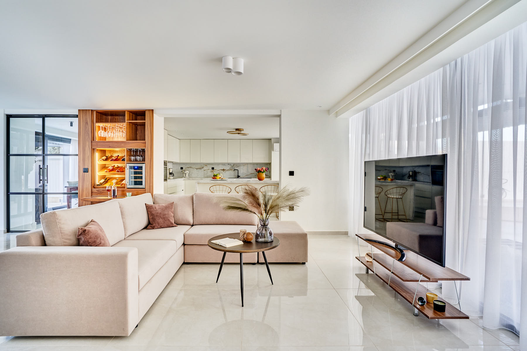 211201A732102505_6_7