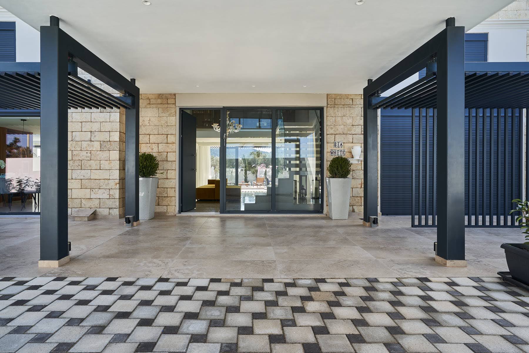 220204A732205271 (2)