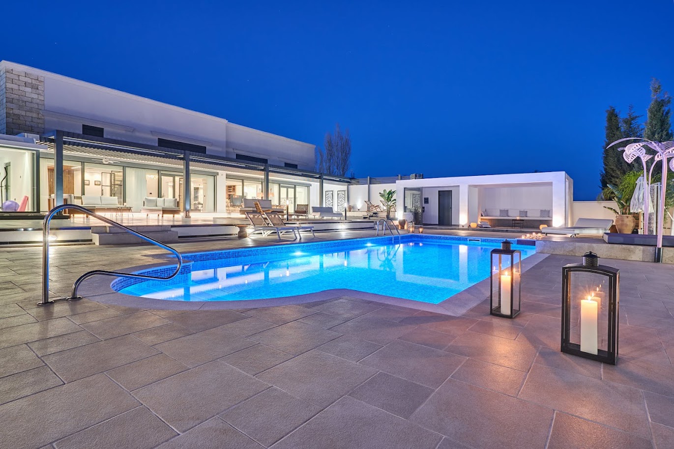 220204A732205413_4_5