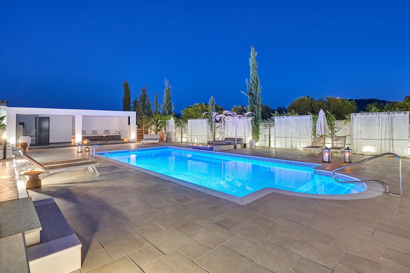 220204A732205416_7_8