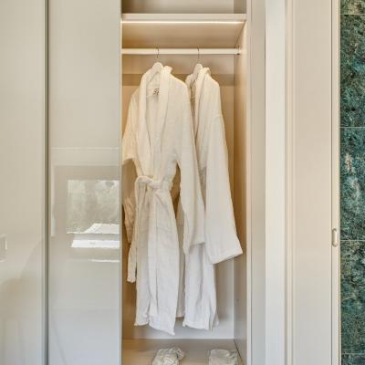 211201A732102227_8_9