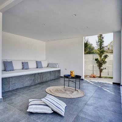 220204A732205088_89_90 (1)