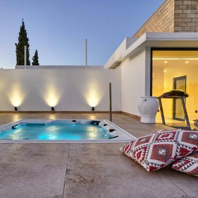 220204A732205383_4_5