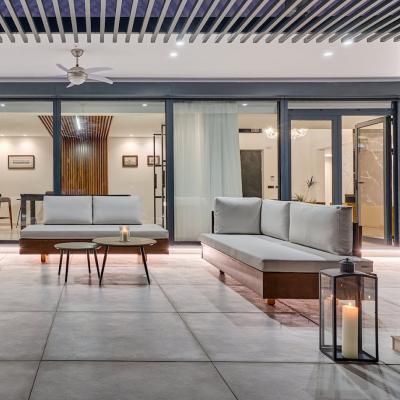 220204A732205428_29_30